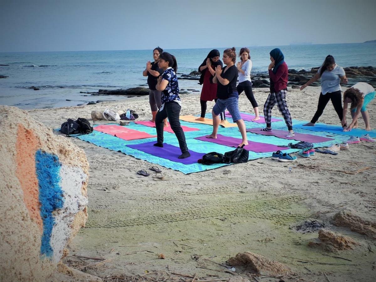 Juha'S Guesthouse - Zarqa Bay Jisr ez Zarqa Exteriör bild